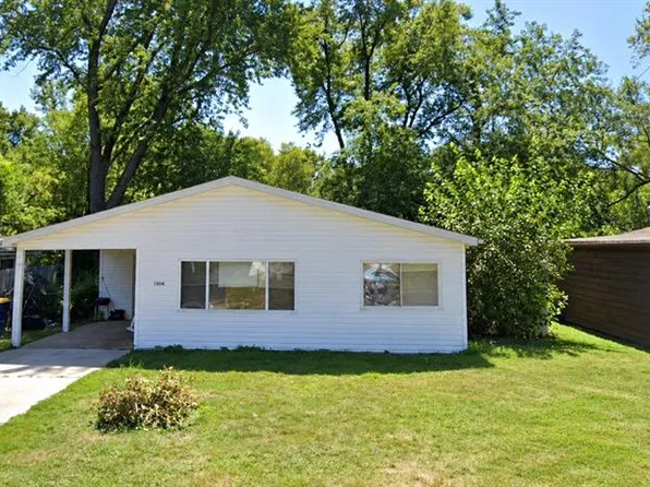 9204 Harold Dr, Saint Louis, MO 63134