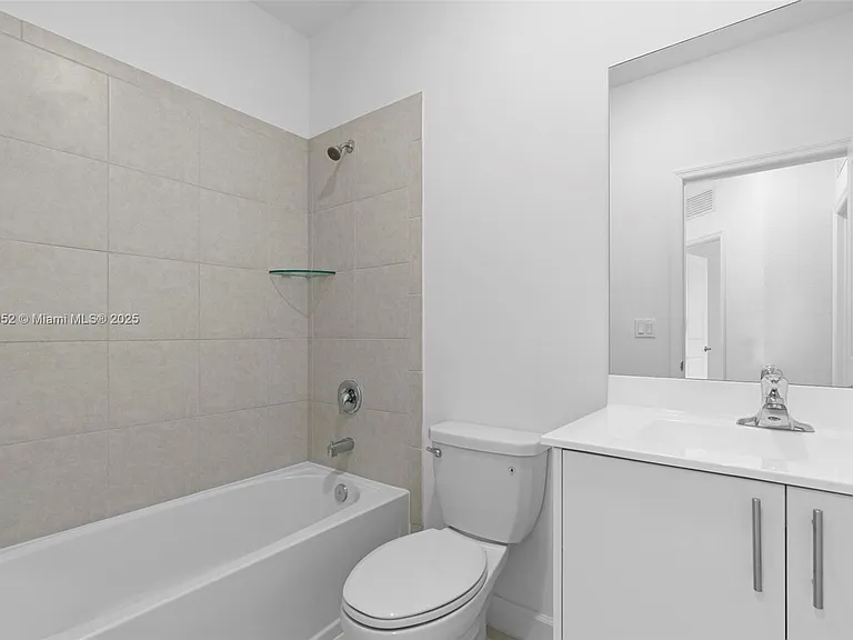 15983 SW 2nd Pl — Photo 10