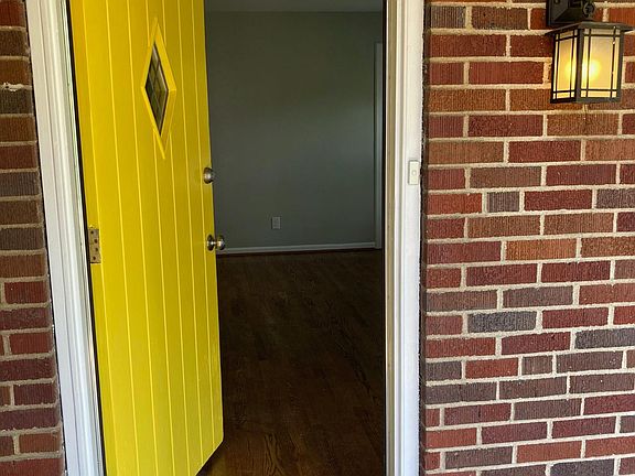 3rd image of 6702 Palmetto St