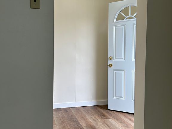 Entry way, looking from living room