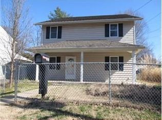 181 Martin Dr, Manassas Park, VA 20111