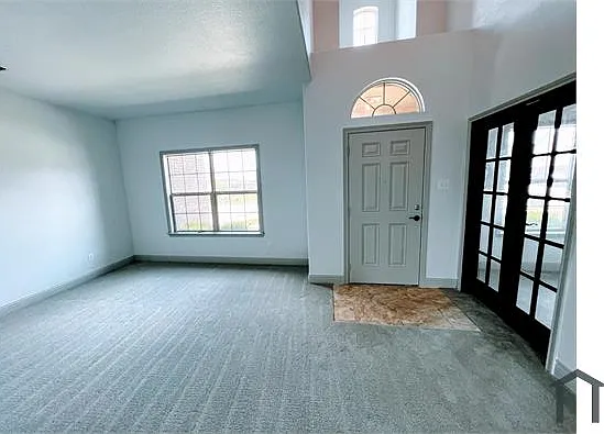 5 bed, 3064 sqft, $3,900 — Photo 4