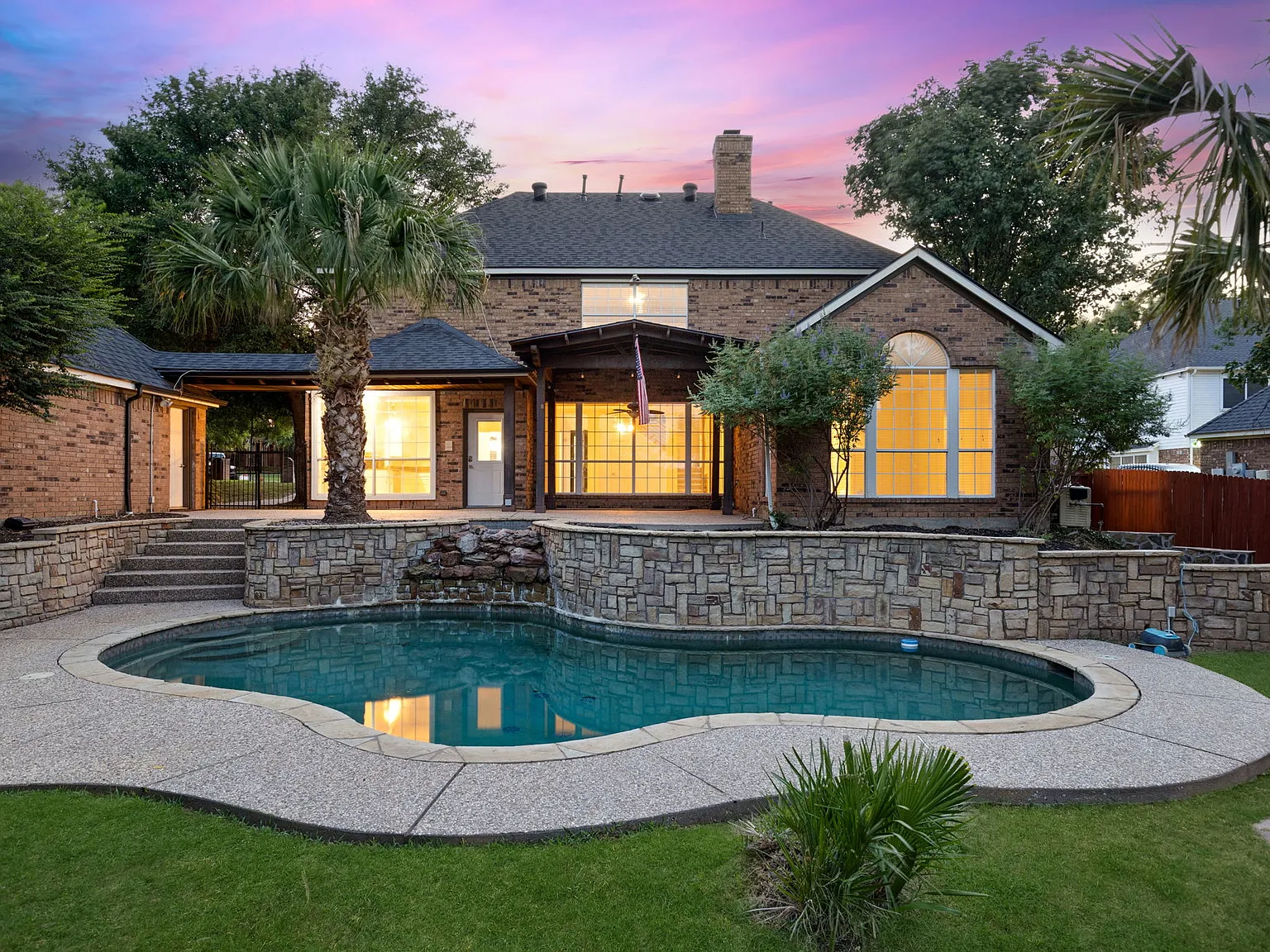 4 bed, 3.5 bath, 3562 sqft, $6,000 — Photo 3
