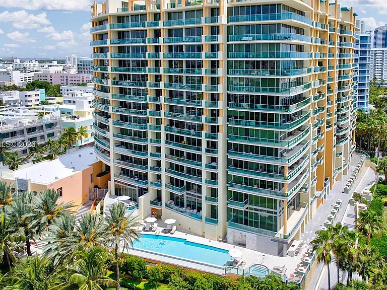 1455 Ocean Dr #704 — Photo 29