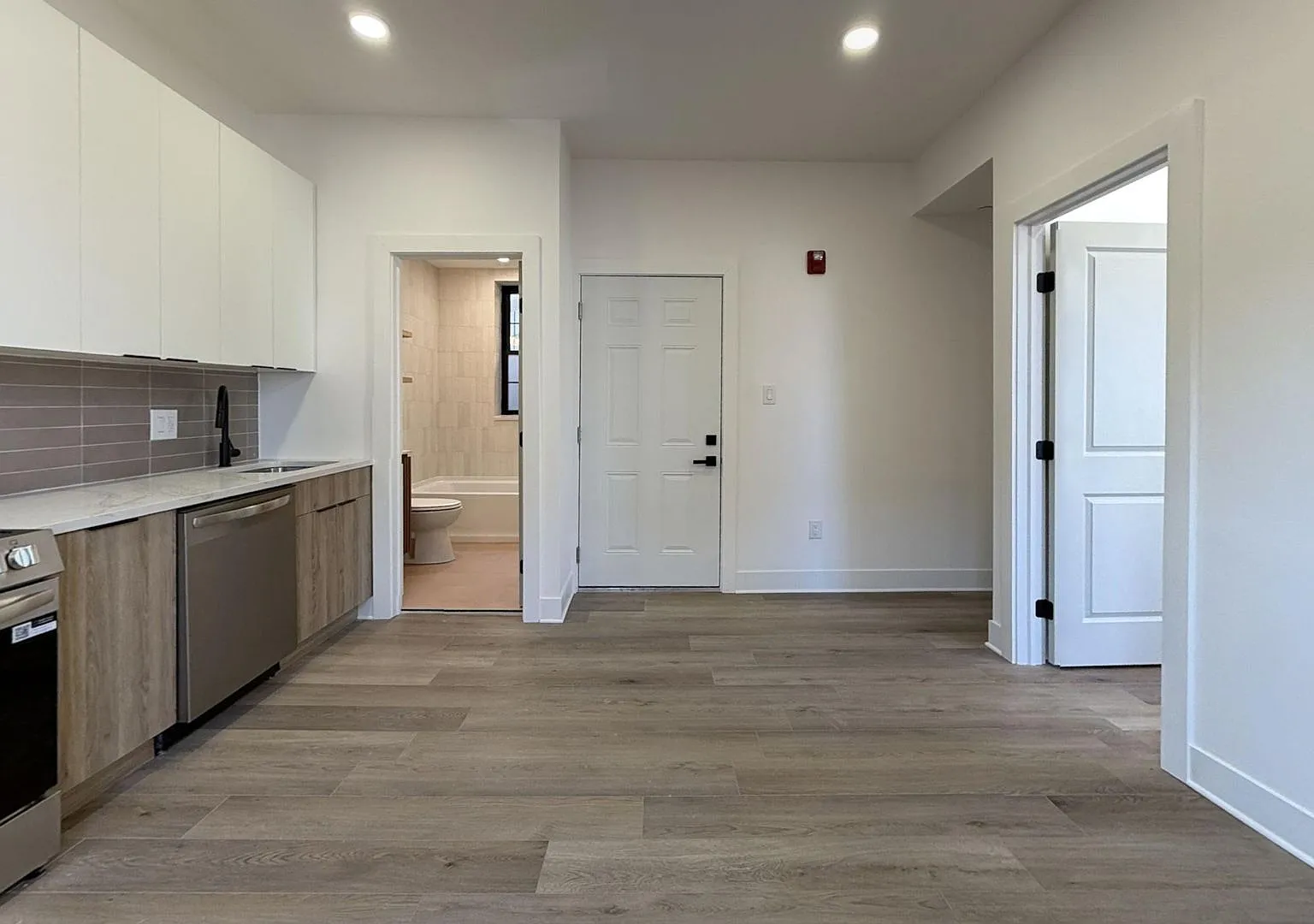 1720 N 24th St — Photo 3