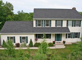 60 Ridgeview Dr, East Hampton, CT 06424
