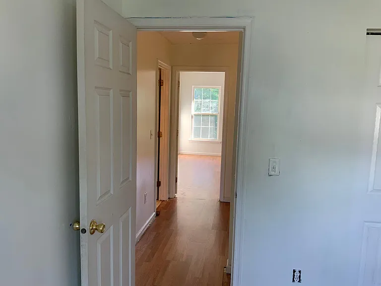 Couples Dr — Photo 10