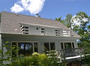 10 Locust Ln, Sherman, CT 06784