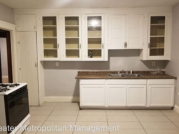 3rd image of 2037 W 83rd St #2037 W