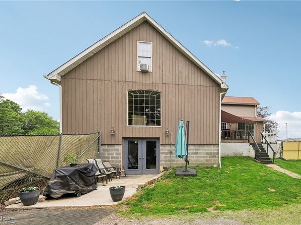 429 Struthers Coitsville Rd, Lowellville, OH 44436