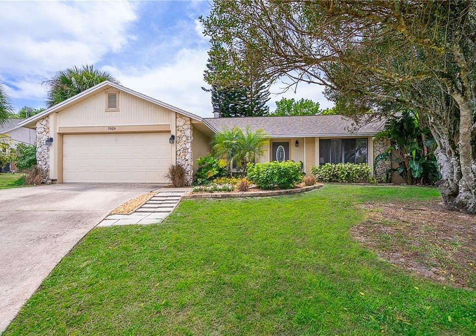 1st image of 7929 Glen Abbey Cir