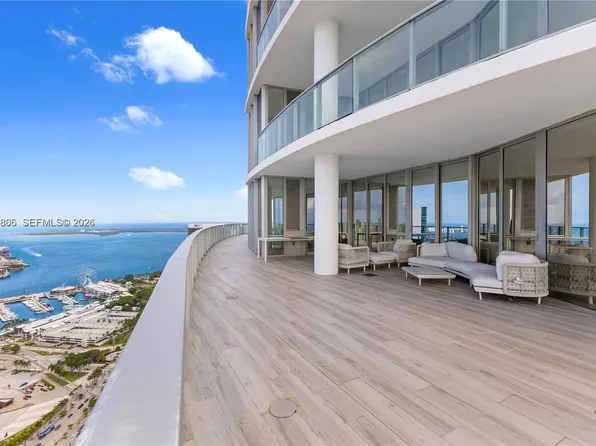 851 NE 1st Ave #5201, Miami, FL 33132