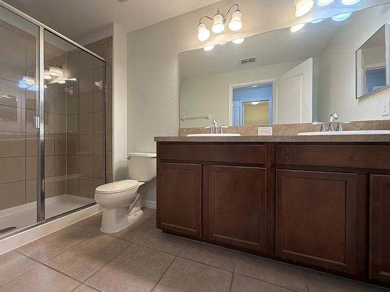 1410 Ballard Green Pl #1410 — Photo 5