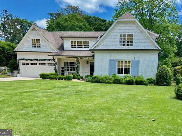 4715 High Point Rd, Sandy Springs, GA 30342