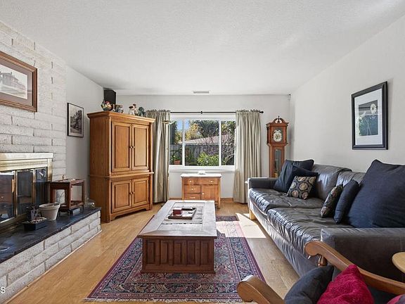 2nd image of 939 Laurel Rd