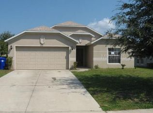 2242 Merry Rd, Tavares, FL 32778