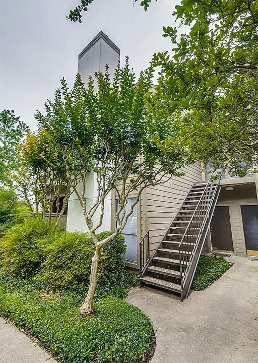 1st image of 10049 Westpark Dr APT 133