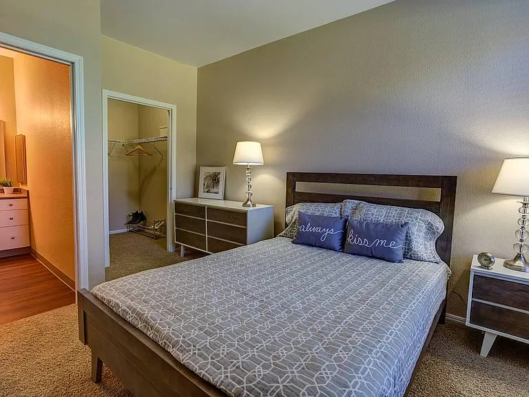 Commons at Verandas in Tanasbourne Apartments — Photo 28