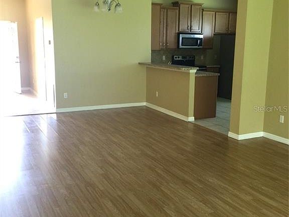 2nd image of 2709 Eagle Cliff Dr