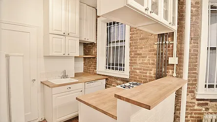 Rented by Park Property Advisors