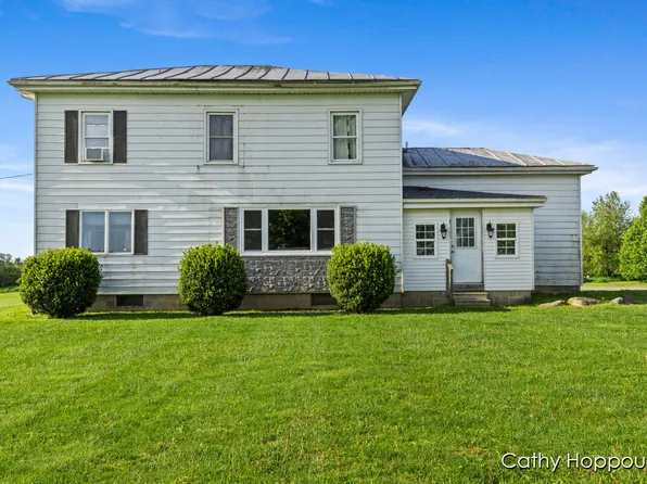 209 W Peck Lake Rd, Ionia, MI 48846