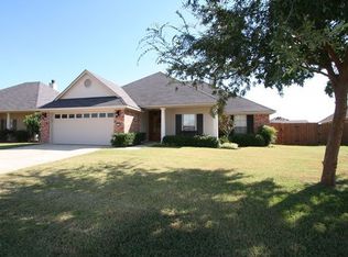 5824 Bluebonnett Dr, Bossier City, LA 71112