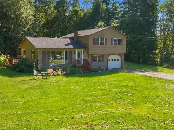 45 Canaan Road, Clinton, ME 04927