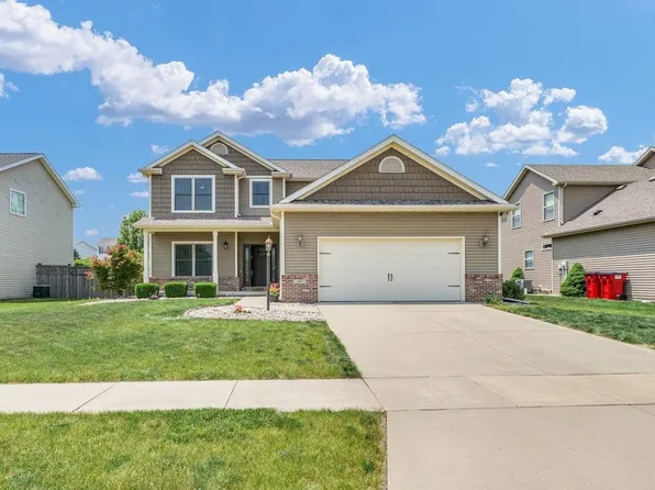 107 Bradford Ave, Savoy, IL 61874