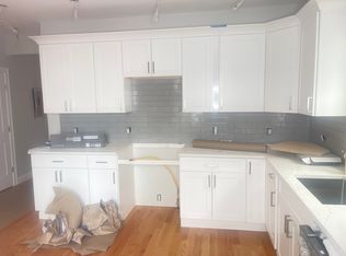 8 Maple St FLOOR 3, Dorchester, MA 02121