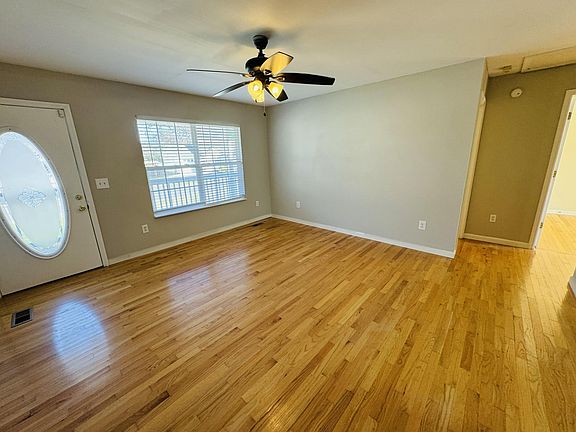 5th image of 2745 Apple Orchard Dr NW