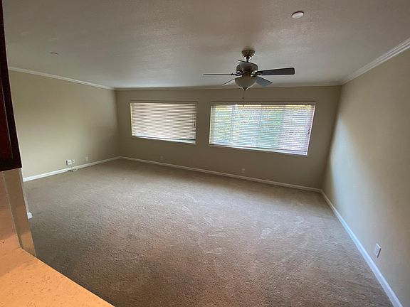 4th image of 2081 Whitman Way APT 123