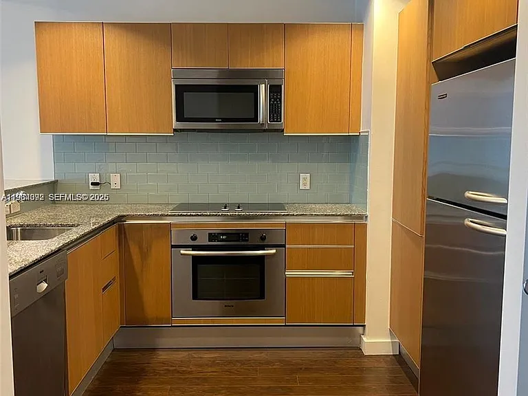 1050 Brickell Ave #3122 — Photo 1