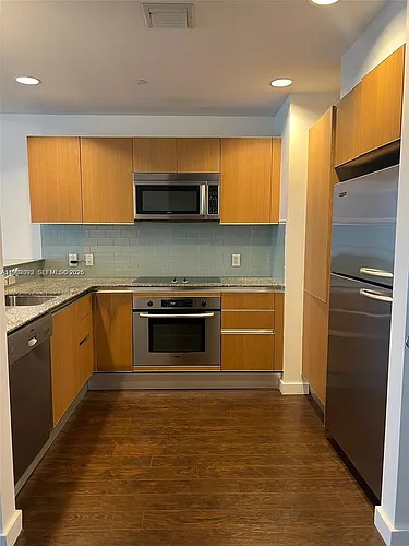 1050 Brickell Ave #3122 Photo 1