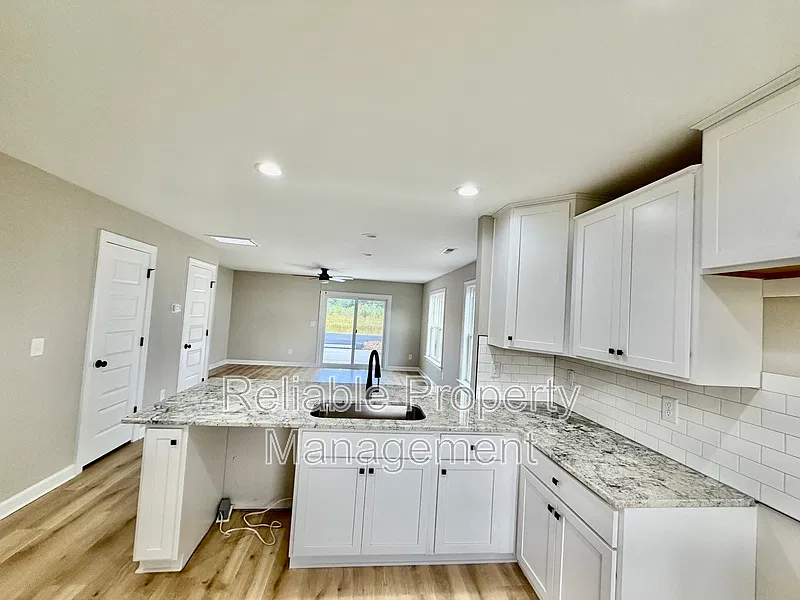 2 bed, 2.5 bath, $1,450 — Photo 3