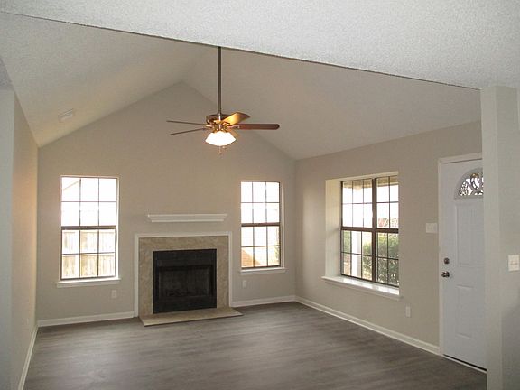 2nd image of 5344 Village Oak Cv