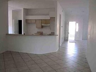 5th image of 2618 Chatham Cir