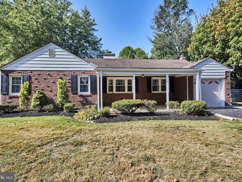 1st image of 16 Westover Cir