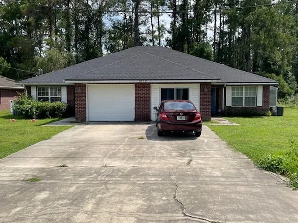 1832 Grandview St SW #101 & 102, Lake City, FL 32025