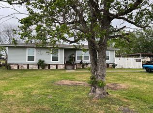 7135 Highway 60, Wallis, TX 77485