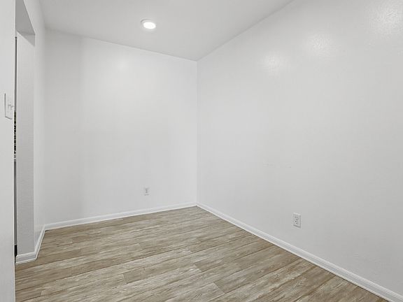 5th image of 3613 S Sheridan Blvd Unit 16