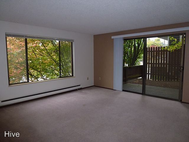 1st image of 7400 5th Ave NE APT 201