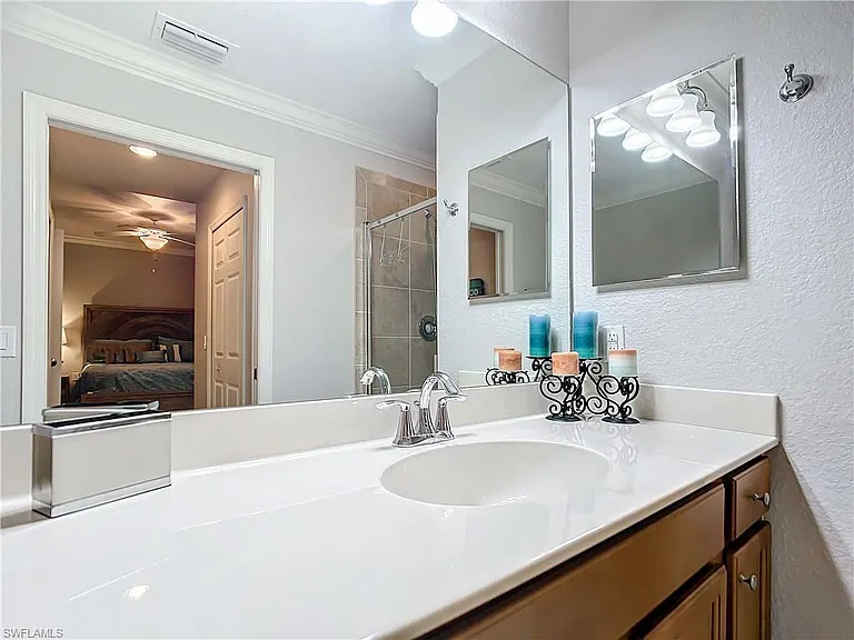9715 Acqua Ct #127 — Photo 33