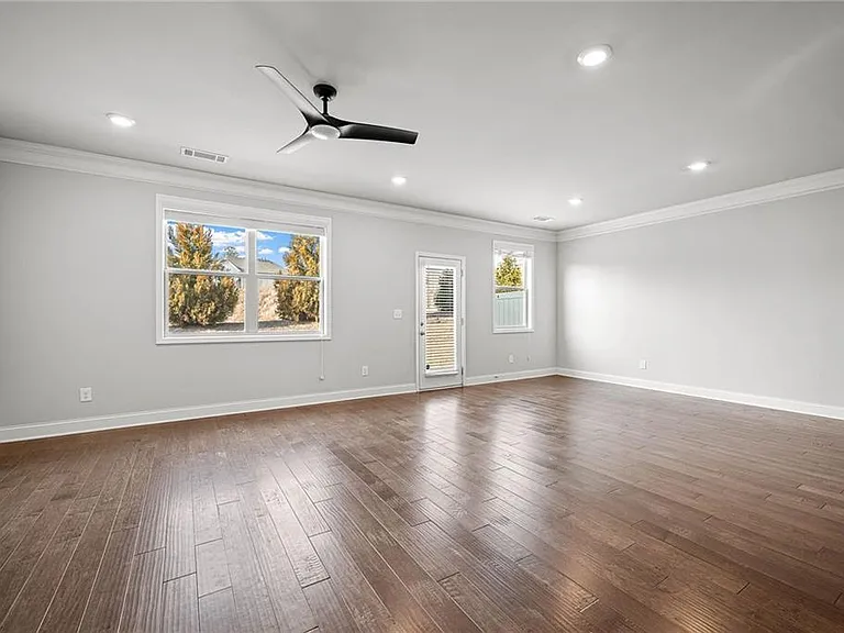 2502 Pearl Ridge Trce — Photo 4
