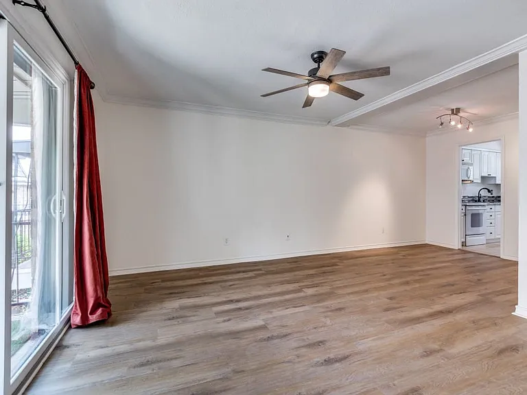 10216 Regal Oaks Dr #C — Photo 3