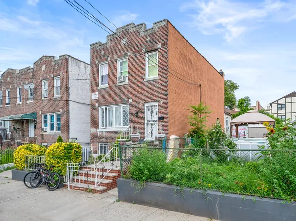 31-29 100th Street image 2 of 27