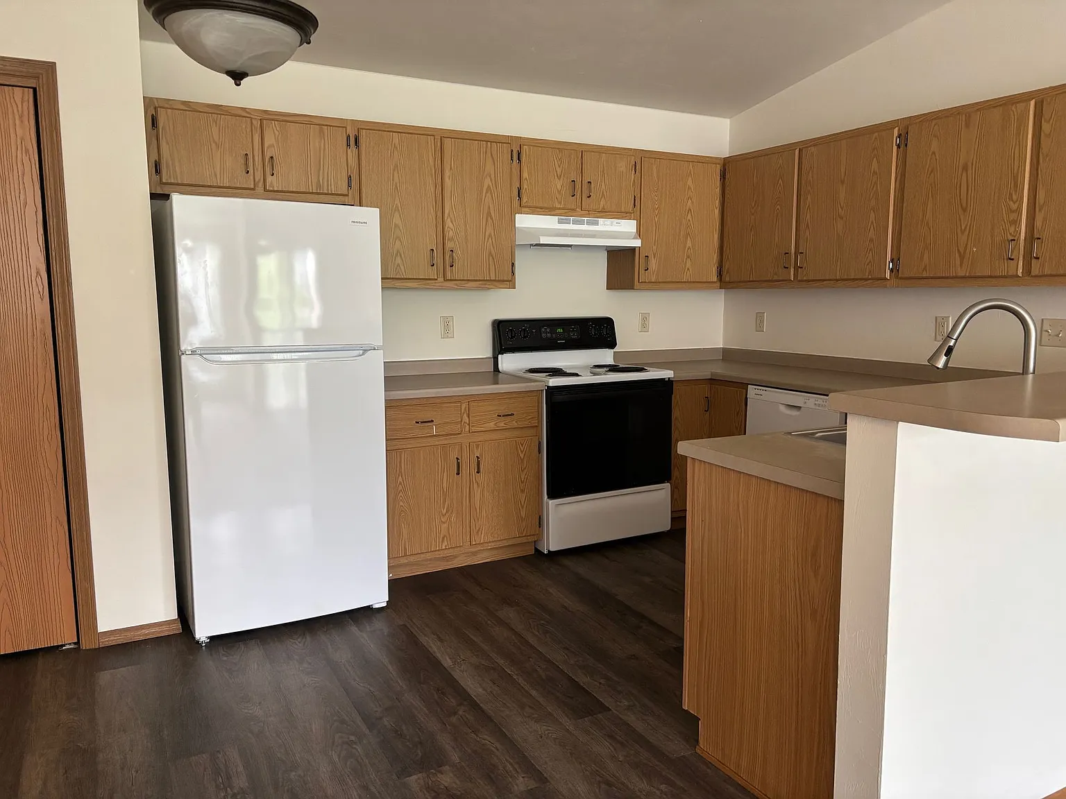 Ashbury Apartments-Appleton — Photo 4