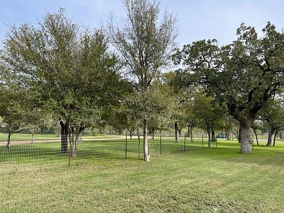 5th image of 206 Woodland Acres Dr