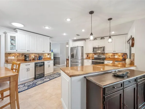 23417 Pine Lake St, Land O Lakes, FL 34639
