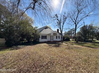 1609 Lucerne Way, New Bern, NC 28560