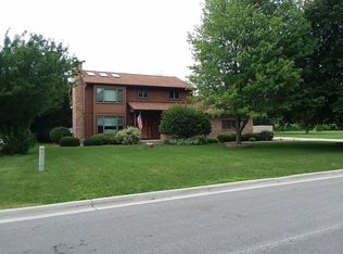 2805 Cedar Ln, Bay City, MI